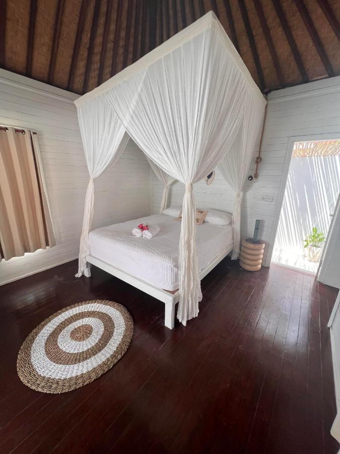 Mista Ceningan'S Beach Bungalows Previously The Kubu 221 นูซาเลมโบงัน ภายนอก รูปภาพ